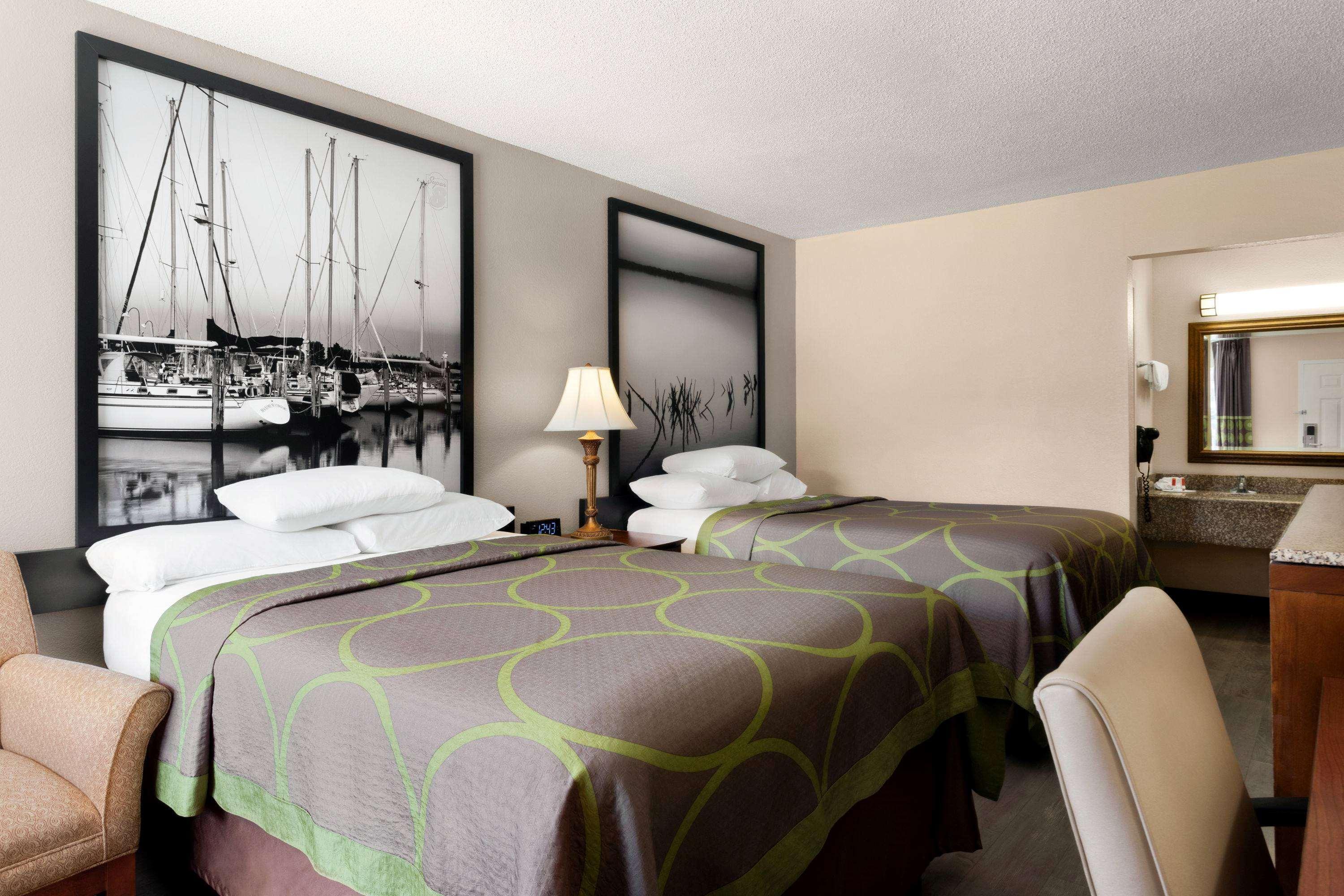 ซูเปอร์ 8 บาย กัลฟ์พอร์ต เนียร์ ไบล็อกซี Motel ภายนอก รูปภาพ