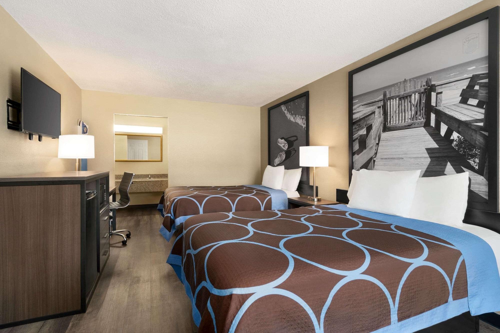 ซูเปอร์ 8 บาย กัลฟ์พอร์ต เนียร์ ไบล็อกซี Motel ภายนอก รูปภาพ